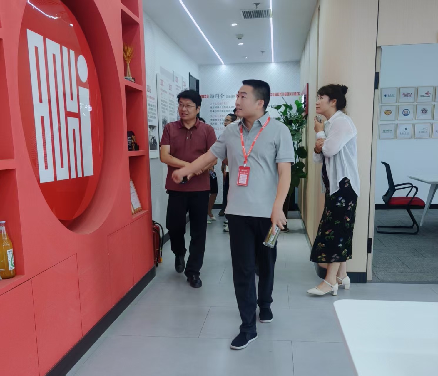 湖北省标识协会莅临博希品牌策划参观交流